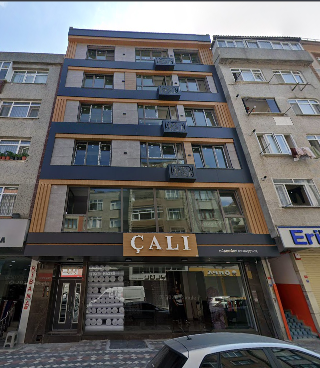 Özden Apartmanı kapak fotoğrafı